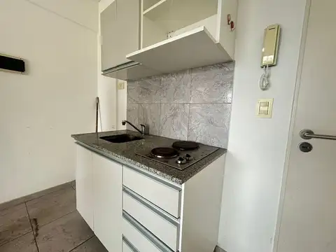 VENTA MONOAMBIENTE CON BALCON EN SAN CRISTOBAL