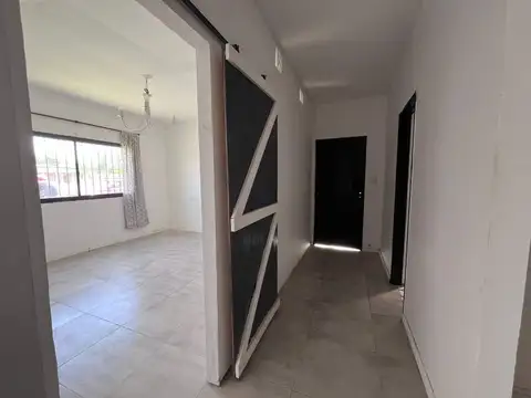 Casa 2 ambientes con 1 baño