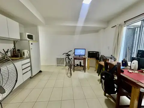 Zeballos 2420 , Piso 1