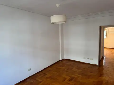 Pacheco De Melo 2600, Piso 6