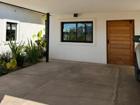 Casa en venta de 2 dorm. en la Trinidad, San Lorenzo Chico