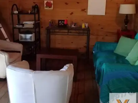 Casa en venta - 4 Dormitorios 1 Baño - Campana