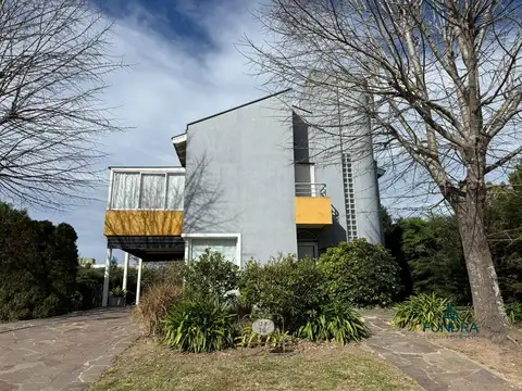 Casa - Juan Maria Gutierrez