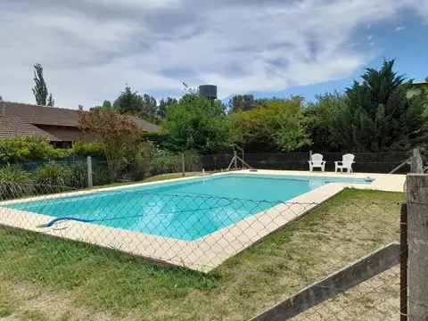 Quinta en Alquiler Temporal con 2 cocheras