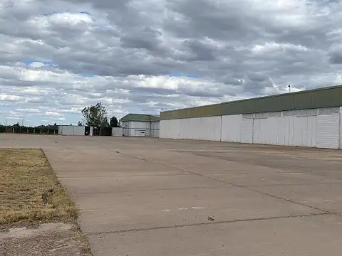 Galpón depósito bodega equipado con Camaras de congelados y frescos sobre Ruta Nacional N°7-