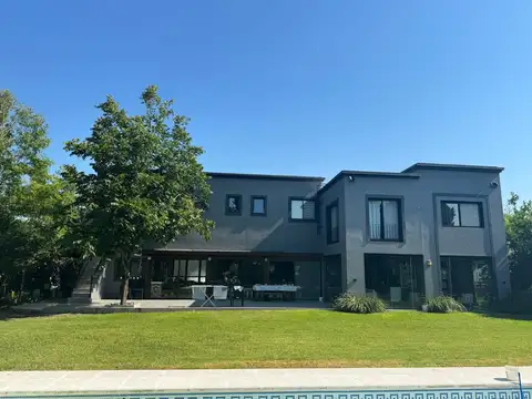 Casa en Venta en La Argentina -Estancias Del Pilar, USD 880.000