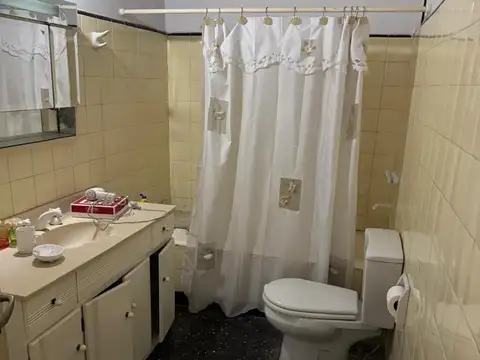 Terreno en Venta 20  mts Fondo