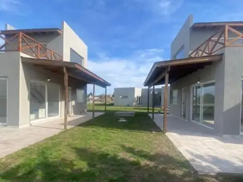 Complejo de 4 Cabañas a estrenar