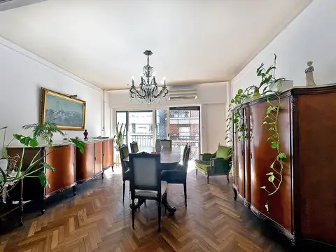 Luminoso departamento 4 ambientes Recoleta