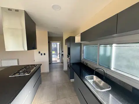 Casa en Venta en Lujan de Cuyo, USD 380.000