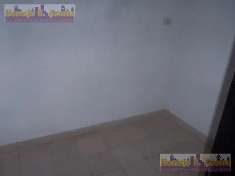 Depto Tipo Casa 5 ambientes con 2 baños