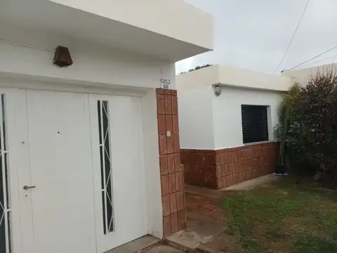 VENTA CASA 2 DORMITORIOS BARRIO SAN VICENTE