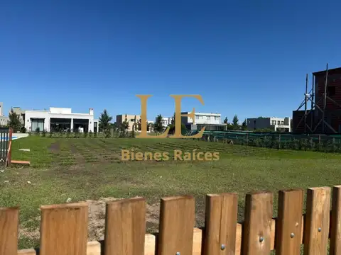 LOTE A LA VENTA EN EL NAUDIR