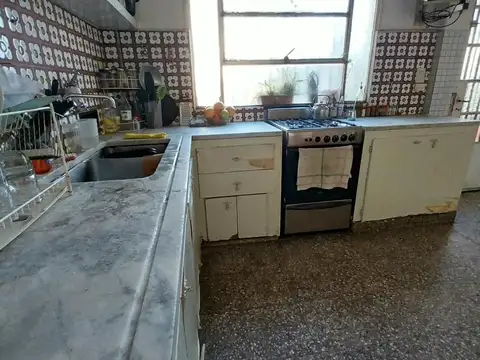 Depto Tipo Casa 4 ambientes con 2 baños