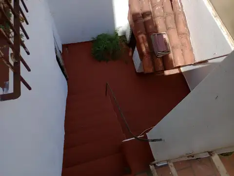 Depto Tipo Casa en Venta 50 años