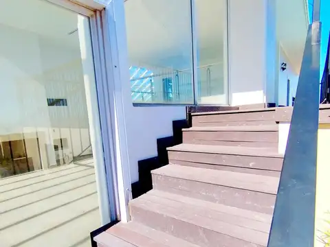 Departamento 6 ambientes con 4 baños