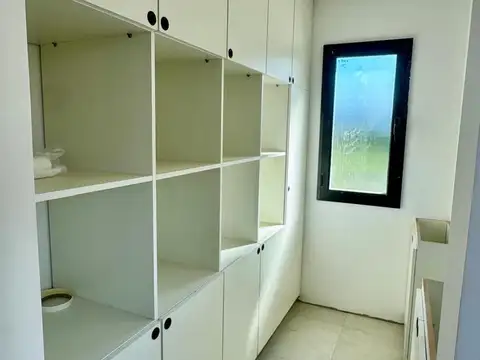 Casa en Alquiler de 4 dormitorios