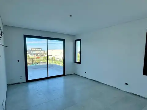 Casa en Alquiler en Haras Santa María, USD 1.900