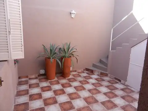 IMPECABLE PH P. ALTA SIN EXPENSAS! HECHA A NUEVO, 3 DORMITORIOS, PATIO A NIVEL Y TERRAZA