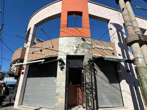 Local Comercial en alquiler centro de Padua a 3 cuadras de la estación