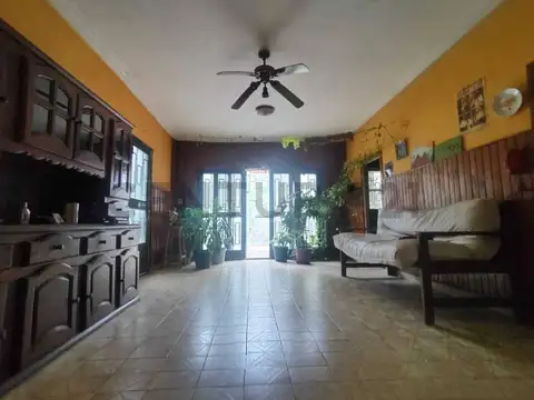 San Luis 4500, Piso 0