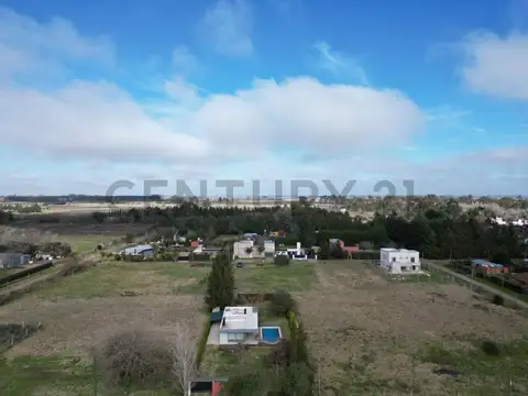 CALLE 31 E/ 698 Y 699 , Piso 0