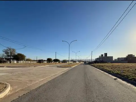 VENDO TERRENO BARRIO NORTE 1 VILLA ALLENDE, SEGURIDAD