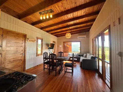 Casa 3 ambientes con 2 baños
