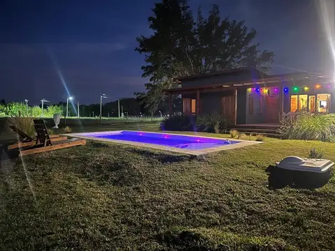 Casa en Alquiler con 5 cocheras
