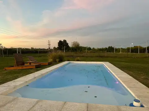 Las Acacias 100