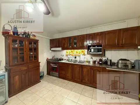 Depto Tipo Casa en Venta con 7 cocheras
