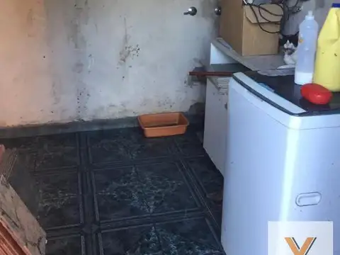 Casa 3 ambientes con 1 baño
