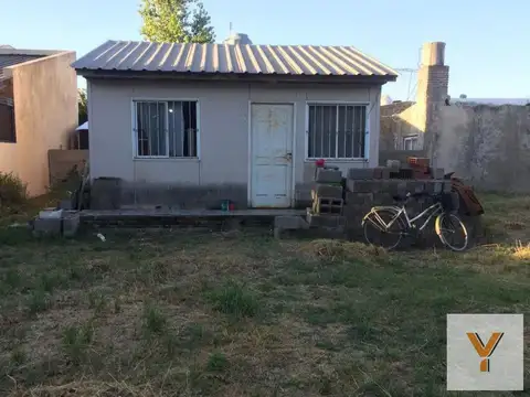 Casa en venta - 2 dormitorios 1 baño - 350 mts2 - Coronel Brandsen