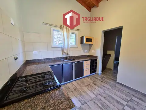 Casa en Alquiler con 1 cochera