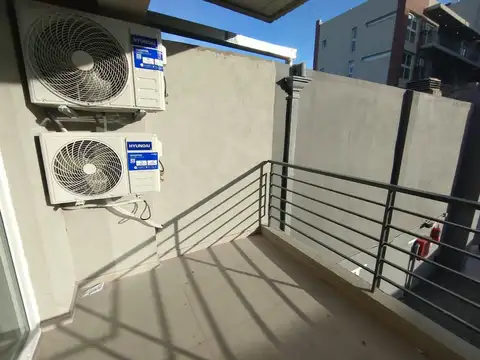 Departamento en Alquiler en Lanús Este, $ 890.000