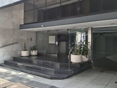 OFICINA 90 METROS  CBA Y FLORIDA