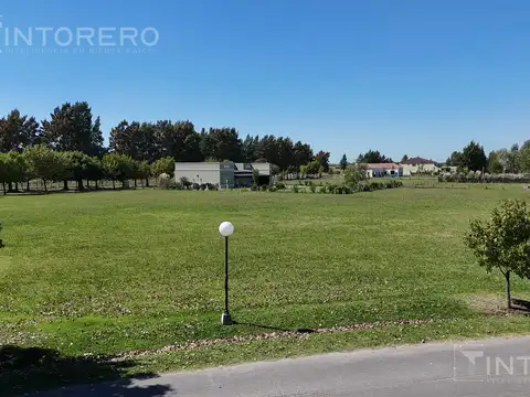 LOTE EN VENTA DE 1221M2 EN BARRIO FINCAS DEL ALBA, EZEIZA