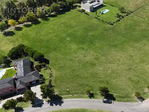 Terreno en Venta de 1221,0 m2