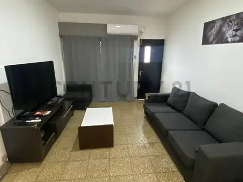 Pasaje Aguirre 5100, Piso 0