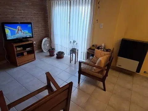 Pasaje Los Andes e/  Muzio y Cutillo al 900