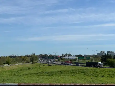 Camino del Buen Ayre y Panamericana- Partido de San Martin- Buenos Aires (a metros de San Isidro)
