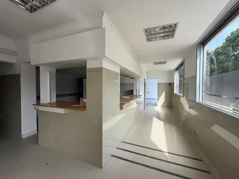 Oficina Monoambiente con 25 baños