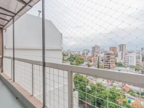VENTA 2 AMB 1/2. C/BALCÓN TIPO DÚPLEX. FLORES