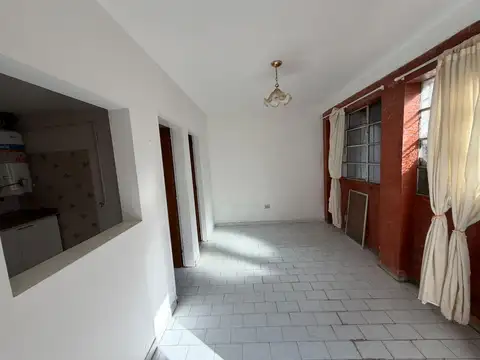 Depto Tipo Casa en Alquiler de 1 dormitorio