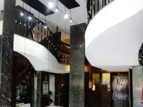 Lima 100, Departamento 2 Ambientes, Apto Profesional, Luminoso Piso Alto - Monserrat