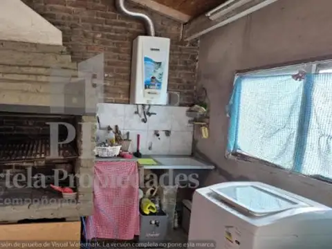 Casa 4 ambientes con 1 baño