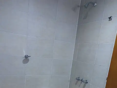Departamento en Alquiler en Remedios de Escalada, $ 550.000
