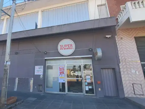 Av, Gral Rojo 4700, Gregorio de Laferrere