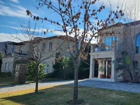 Venta Casa 6 amb a La Laguna APTA CREDITO barrio San Francisco Villanueva Tigre