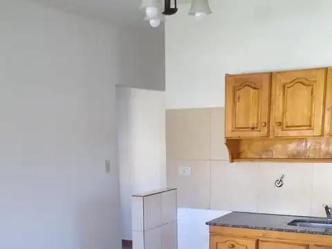 Casa en Alquiler con 1 cochera